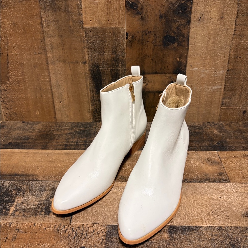 IDIFU White Women's Leather Ankle Boots with Side Zip